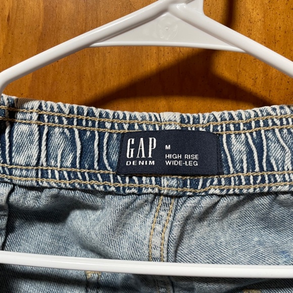 Gap Factory High Rise Wide-Leg Cargo Pull-On Jeans Size Medium - Picture 3 of 5